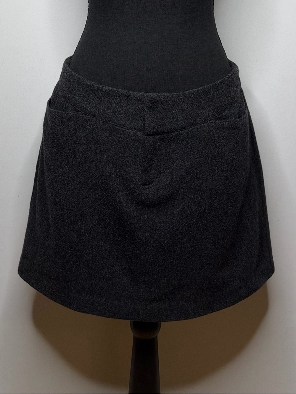 American Eagle Outfitters Charcoal Grey Mini Skirt Size 4